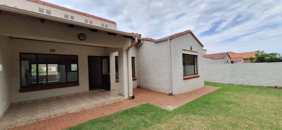 4 Bedroom Property for Sale in Xanadu Eco Park North West